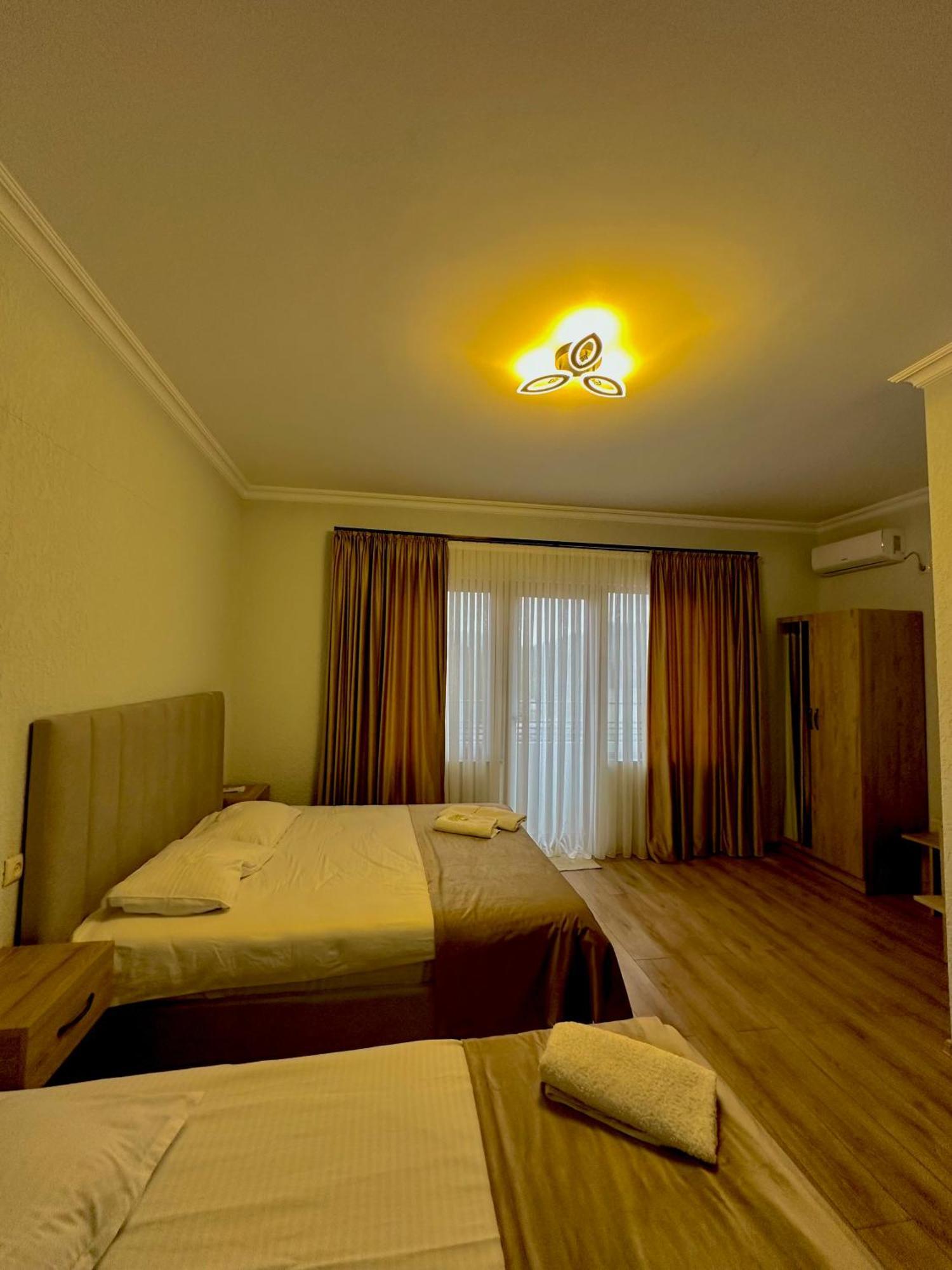 Hotel Balcony Kutaisi Exterior foto